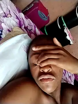 Blondecurv24 live sex cam