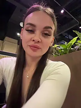 KristiRich live sex cam