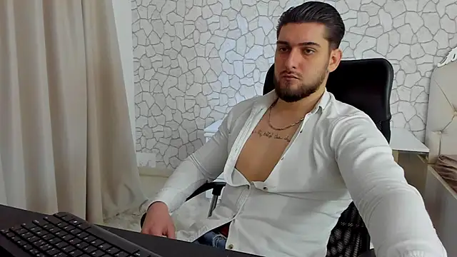 MatiasDean live sex cam