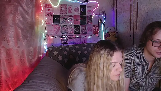 Your_Horny_Friends live sex cam