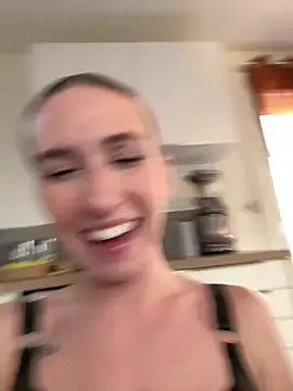 lola_tentatiion live sex cam