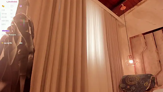 ari_monet live sex cam