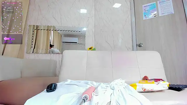 PamelaAddams_ live sex cam