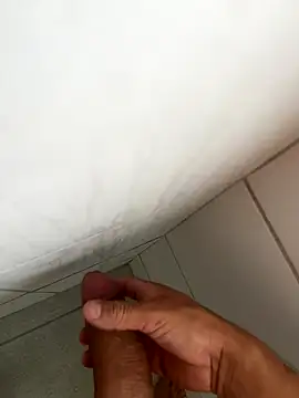 Safadin690 live sex cam