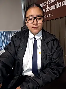 Cute_Penelope live sex cam