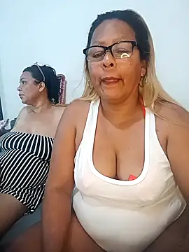 DioxaHot7 live sex cam