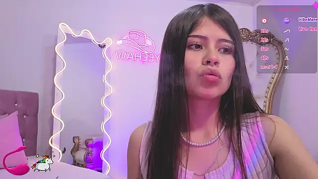 kittystart_tay live sex cam