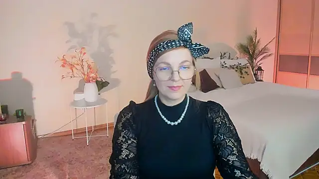 YourUniverser live sex cam