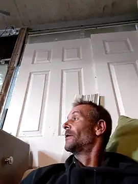 Hungwell1515 live sex cam