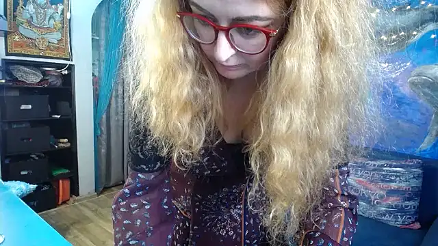 Helen1974 live sex cam