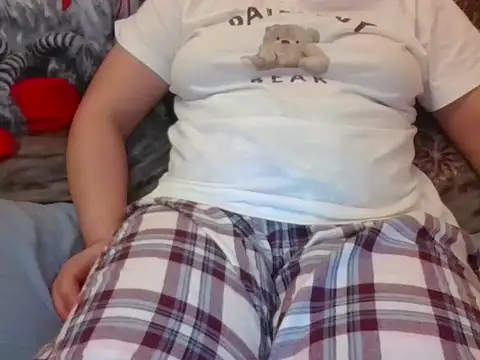 RealLittleRedRidingHood live sex cam