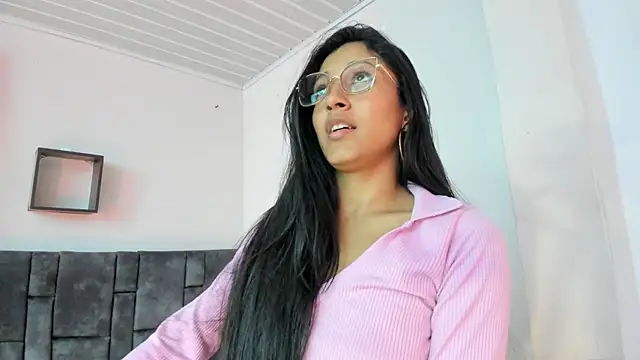 kitty_myers live sex cam