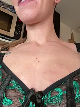 lola_tentatiion live sex cam