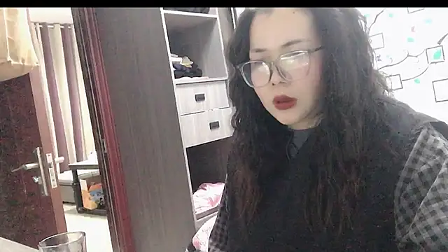 Huahua3187 live sex cam