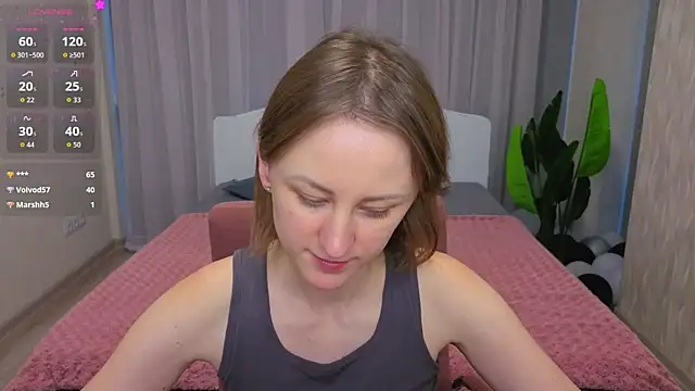 LuluChiiii live sex cam