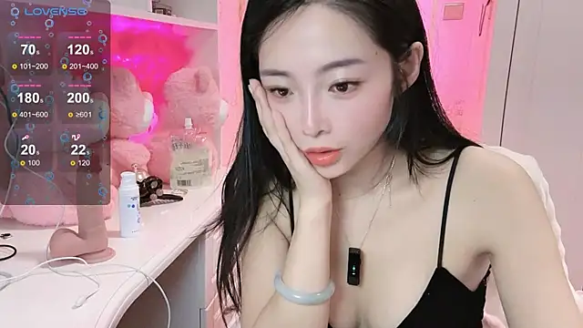 Ya-Ya- live sex cam