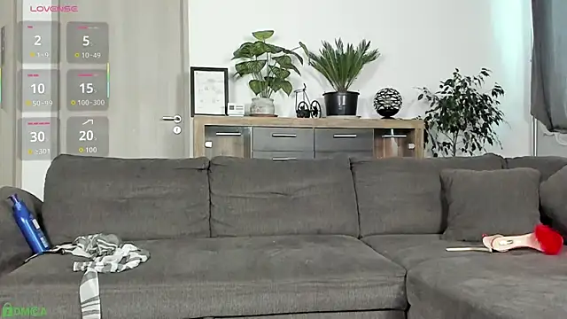 ShantallMilf live sex cam