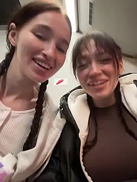 SnappyHappy live sex cam