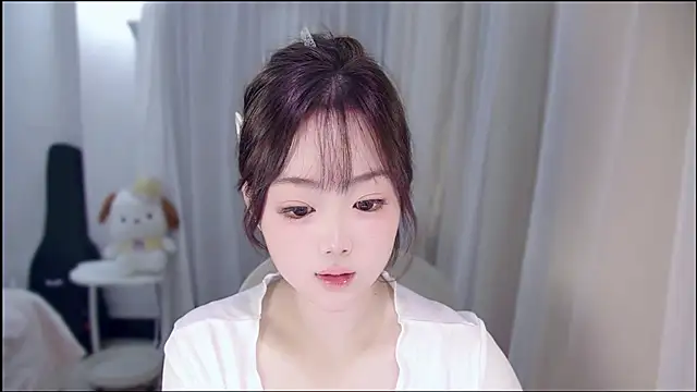 YUANYUAN-A live sex cam