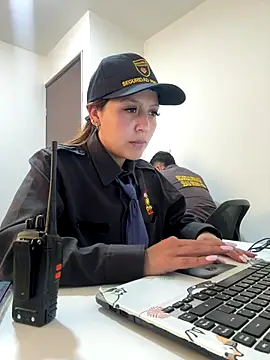 Emily-7_ live sex cam