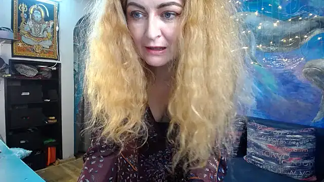 Helen1974 live sex cam