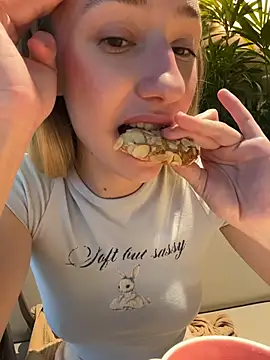 Lia__Love live sex cam