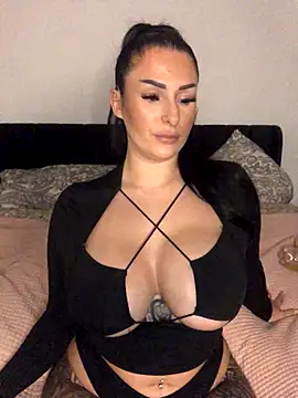 Mia-Bremer live sex cam