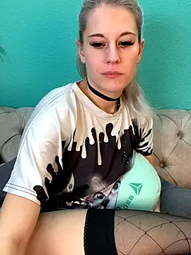 TheRealJessyLey live sex cam