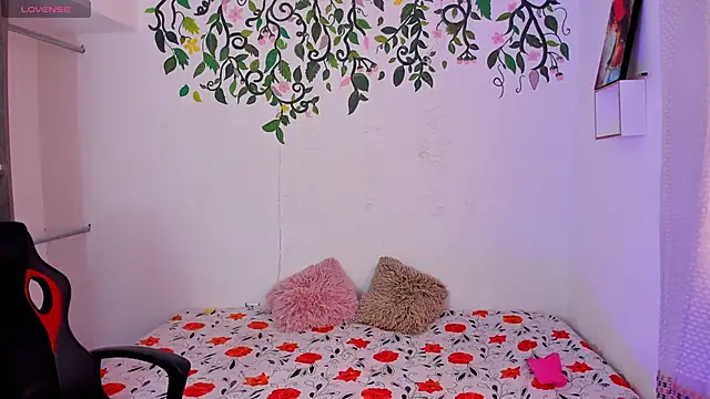 Ariadna-05 live sex cam