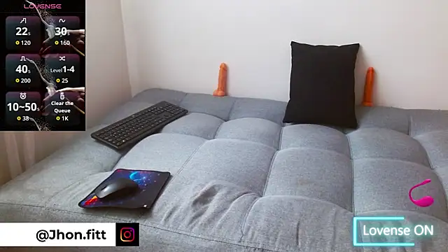 Mercury_muscle live sex cam