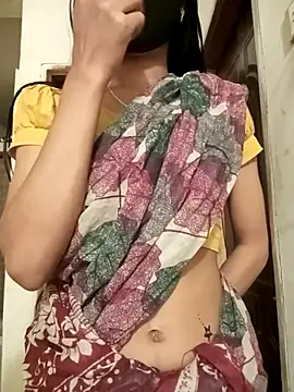 Raya-Moni live sex cam