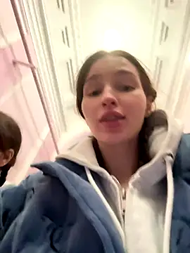 SnappyHappy live sex cam