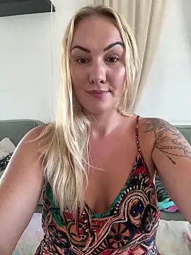 NastyMilf_ live sex cam