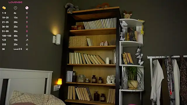 AlbertaClack live sex cam