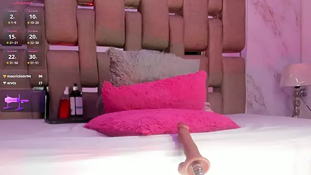 Renatta__ live sex cam