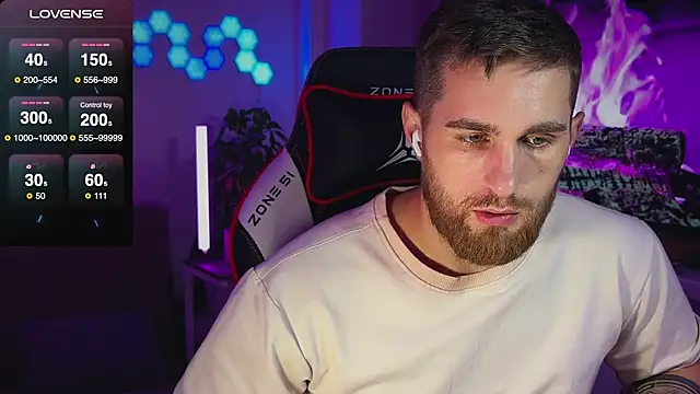 Sweeet__boy live sex cam