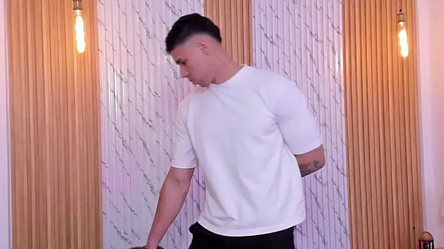 thomas_walker0 live sex cam