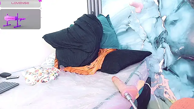 khiara_moretti live sex cam