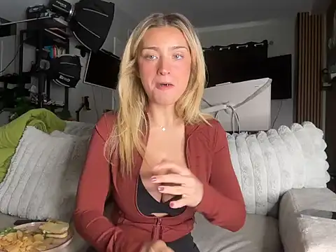 meggsworld live sex cam