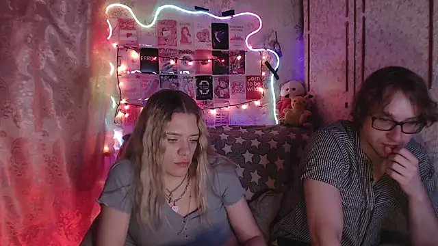 Your_Horny_Friends live sex cam