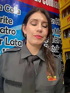 Alysson-- live sex cam