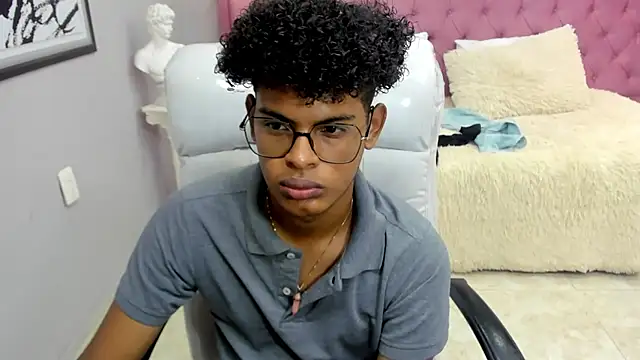 boylittle19cm live sex cam