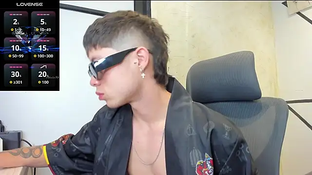 marcuscollins1_ live sex cam