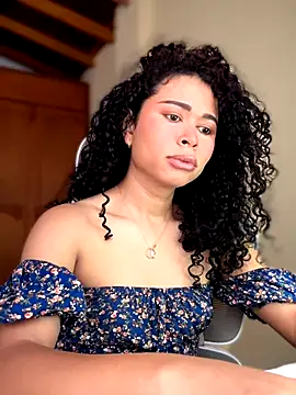 GabriSaenz live sex cam