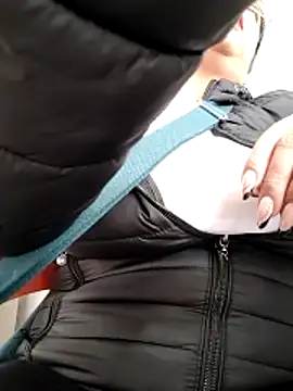 __valentina18 live sex cam