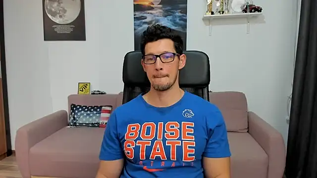 BrutusK08 live sex cam