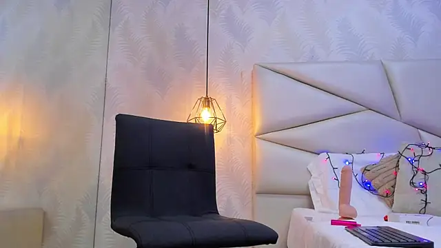 laurettedela_rouse live sex cam