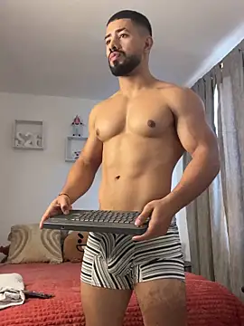 Ezzio_Scolaro live sex cam