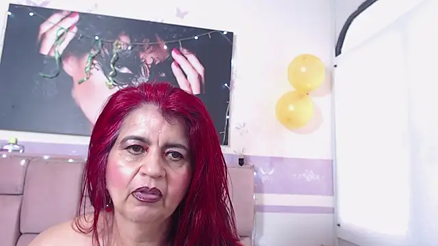 RoxetteMature live sex cam