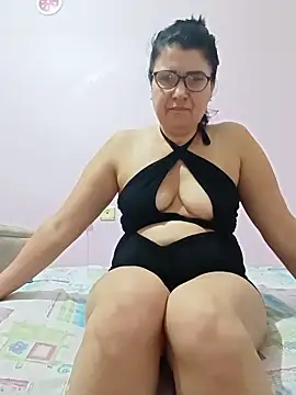 alevv20 live sex cam